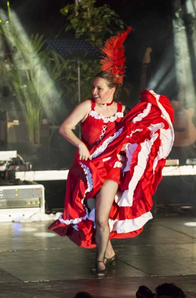 Spectacle de danse pendant un anniversaire